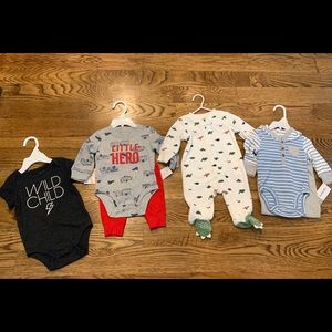 Lot of 4 outfits NWT Carters size 3 months